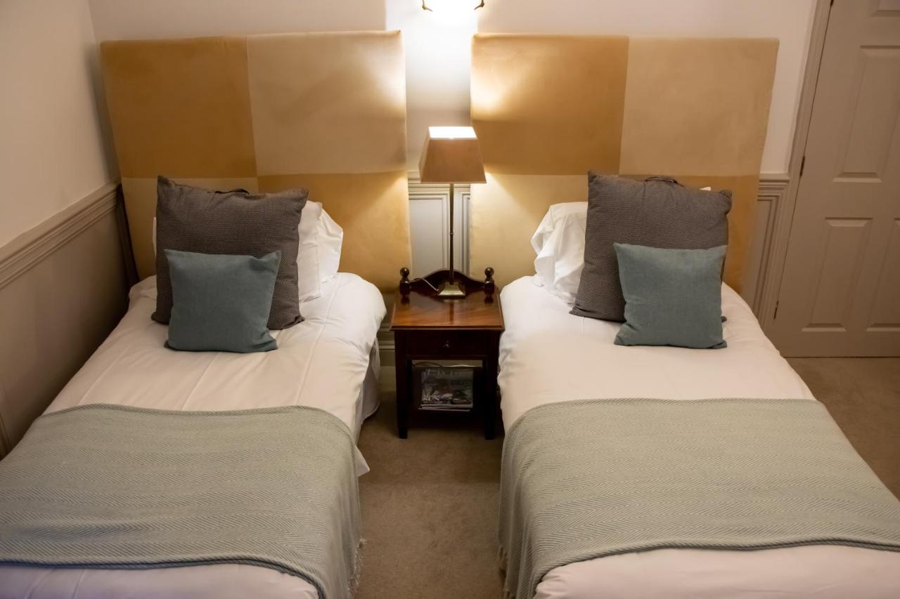 The Lord Bute Hotel Highcliffe Eksteriør billede